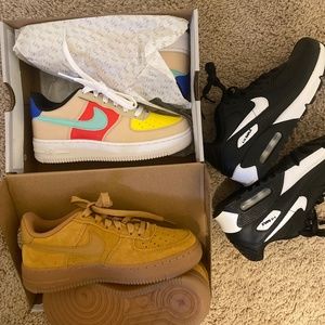 Nike boys size 4 brand NEW